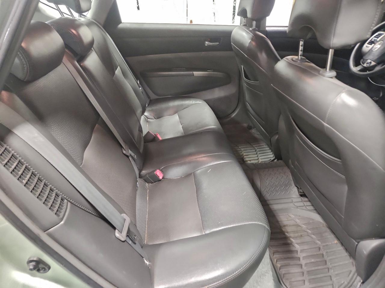 Toyota Prius Image 11