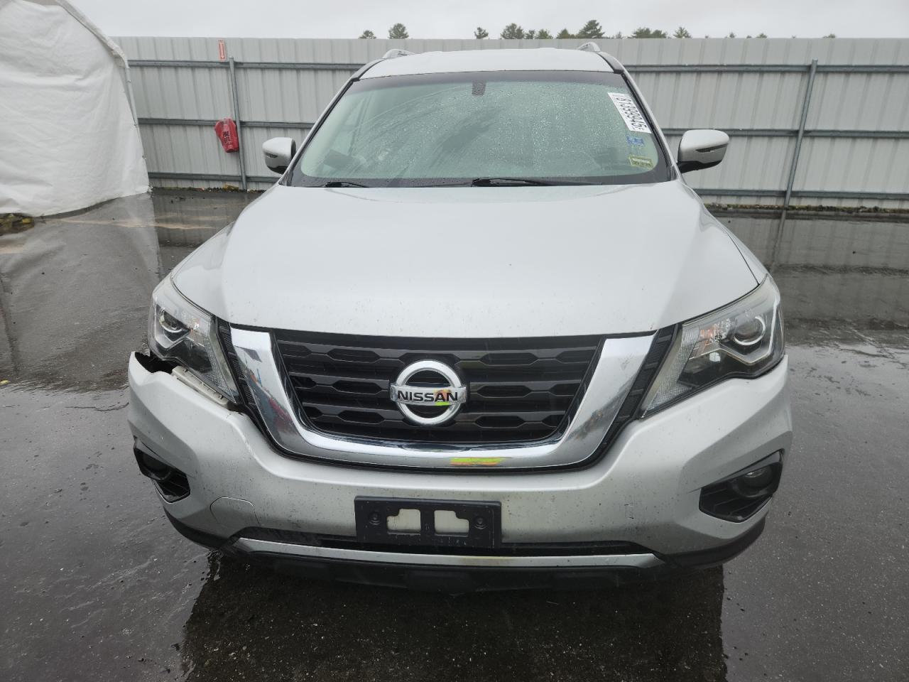 Nissan Pathfinder S Image 11