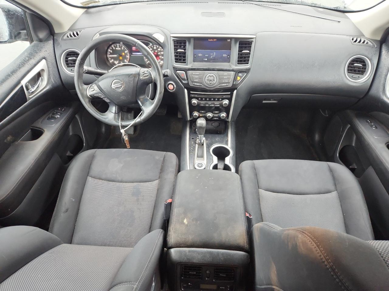 Nissan Pathfinder S Image 6