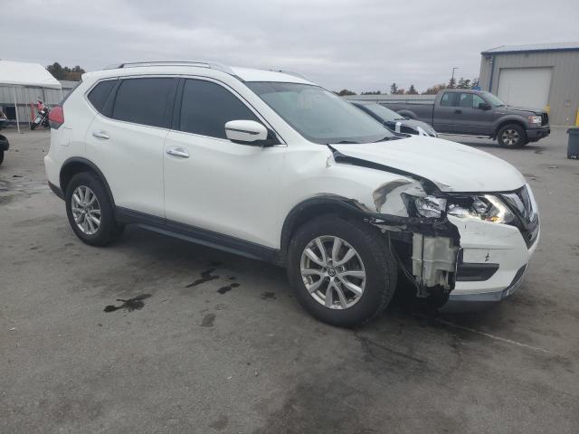 Nissan Rogue S Image 9