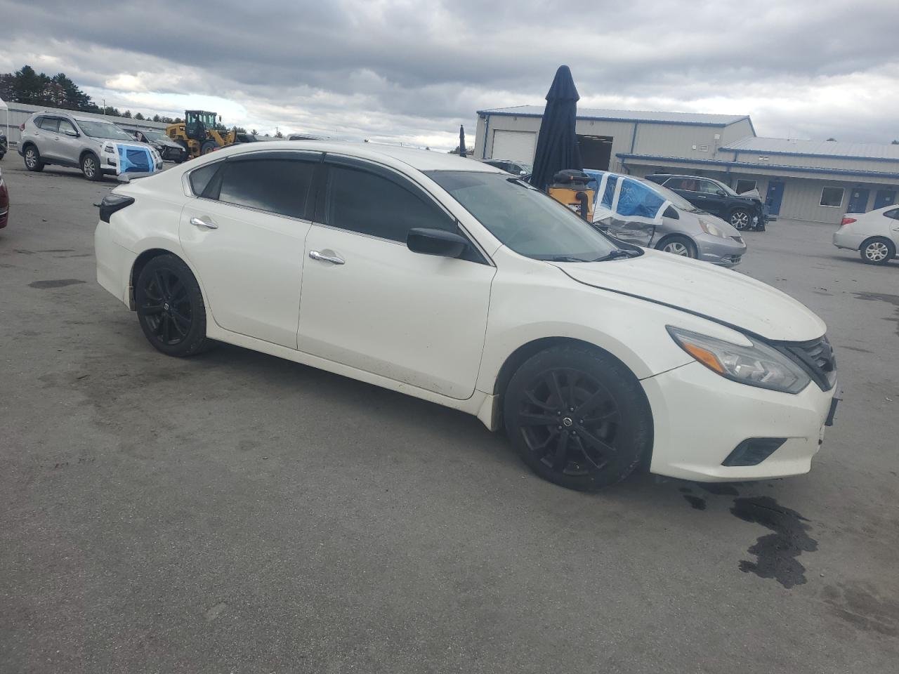 Nissan Altima 2.5 Image 2