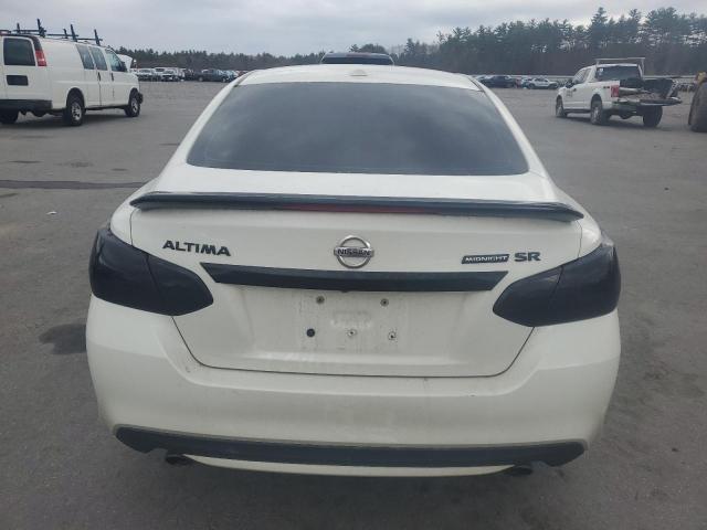 Nissan Altima 2.5 Image 6