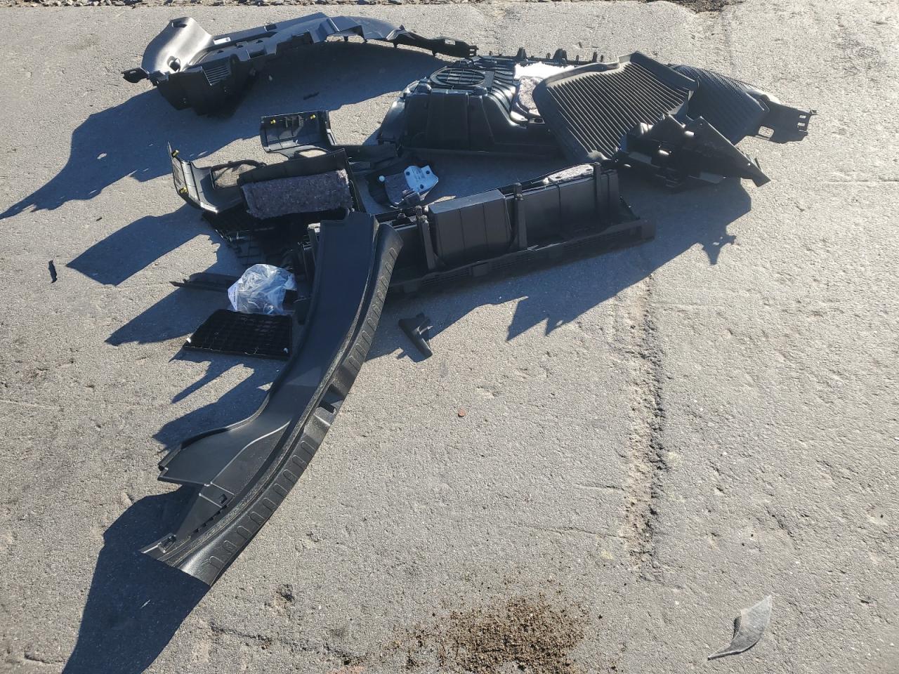 Toyota RAV4 Limited Image 3