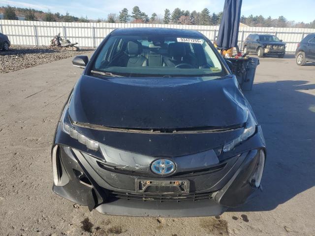 Toyota Prius Le Image 6