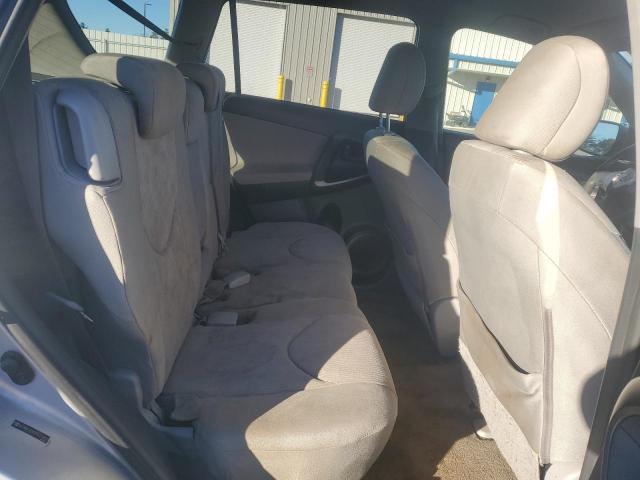 Toyota RAV4 Image 11