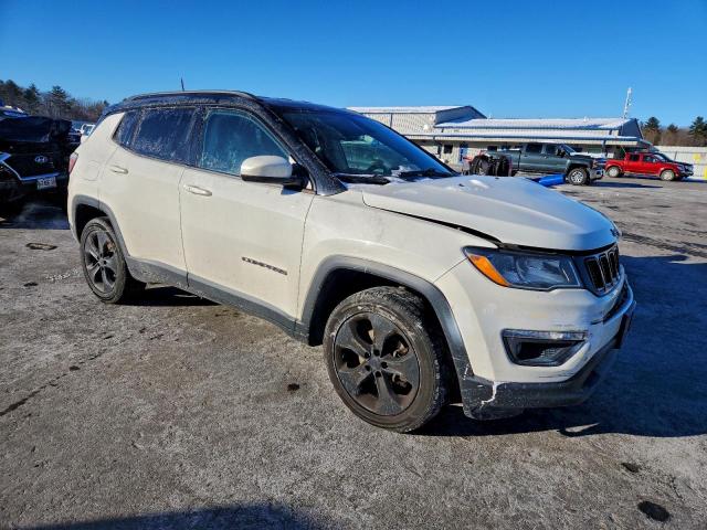 Jeep Compass Latitude Image 9