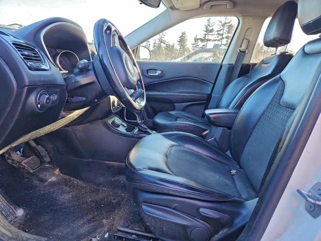 Jeep Compass Latitude Image 11