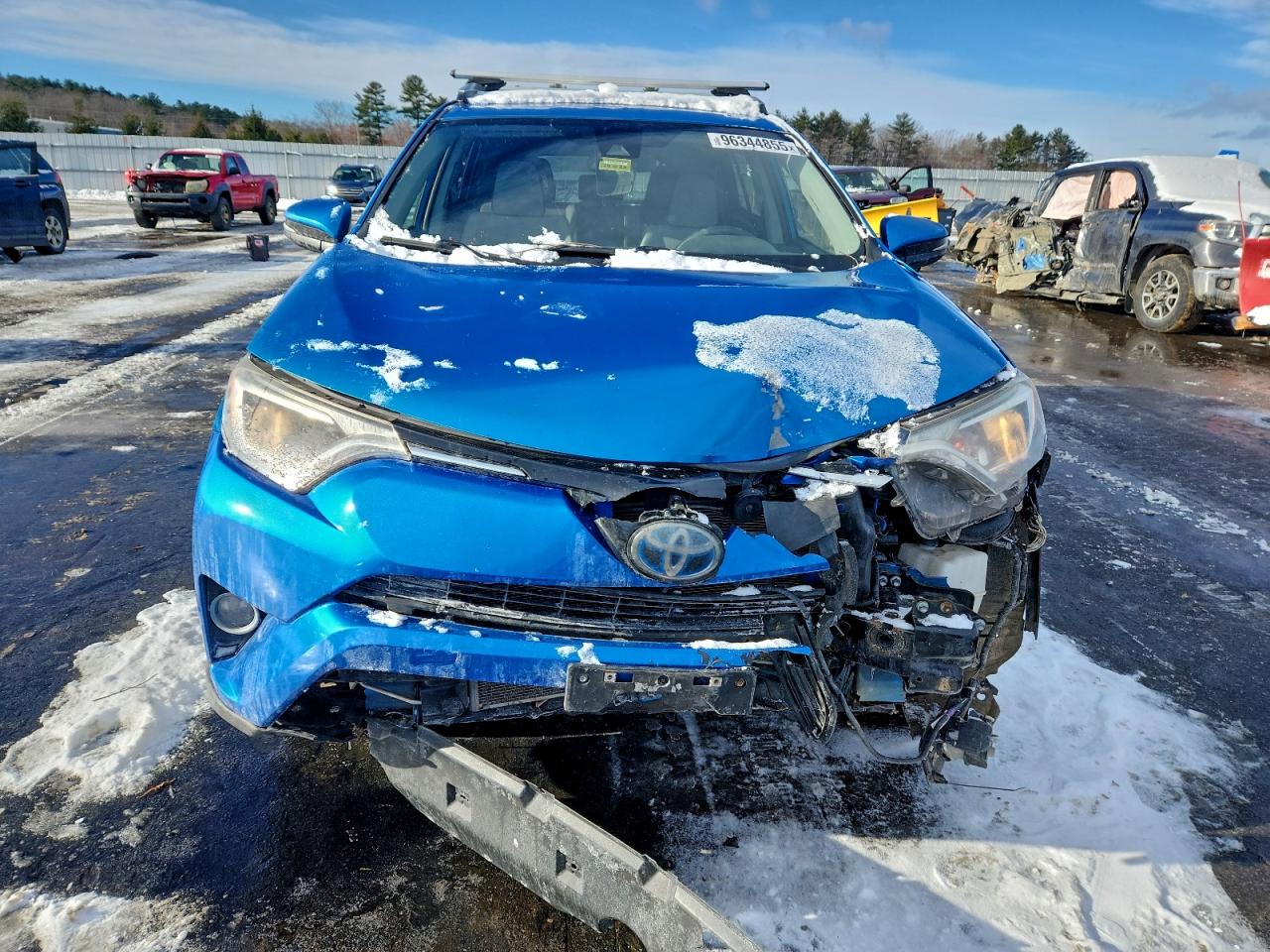 Toyota RAV4 Le Image 7