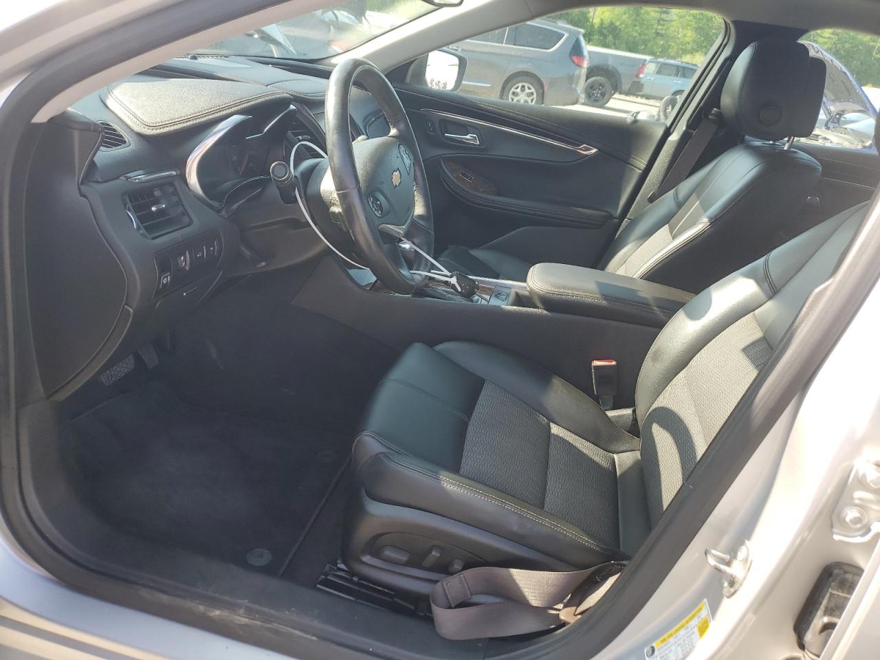 Chevrolet Impala Lt Image 12