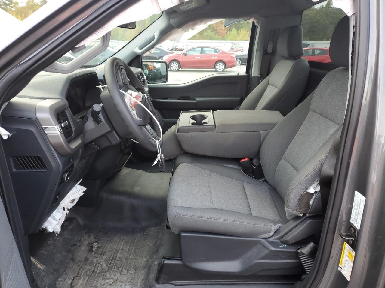 Ford F-150 Xl Image 10