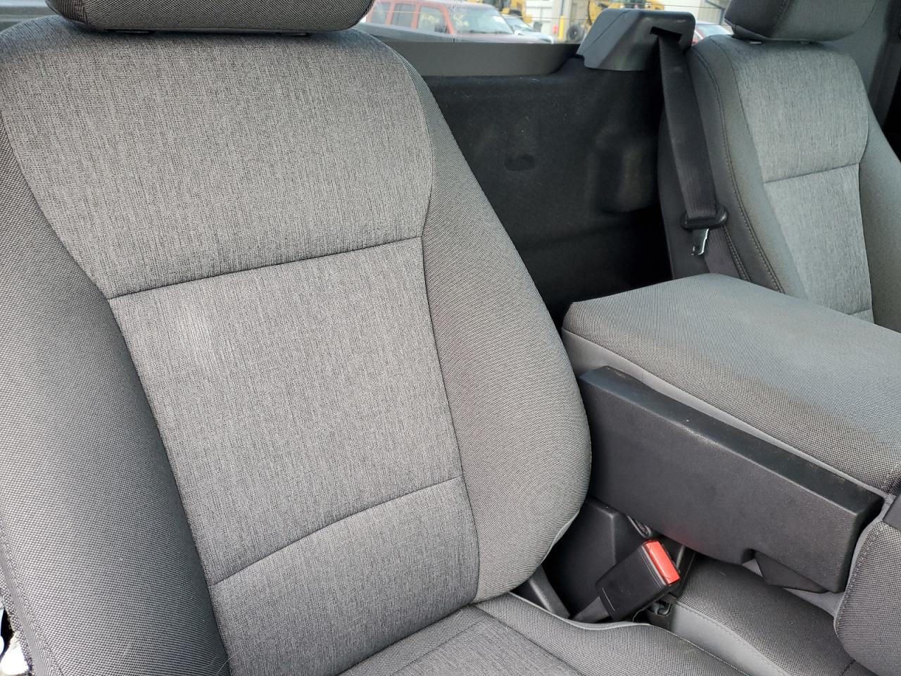 Ford F-150 Xl Image 11