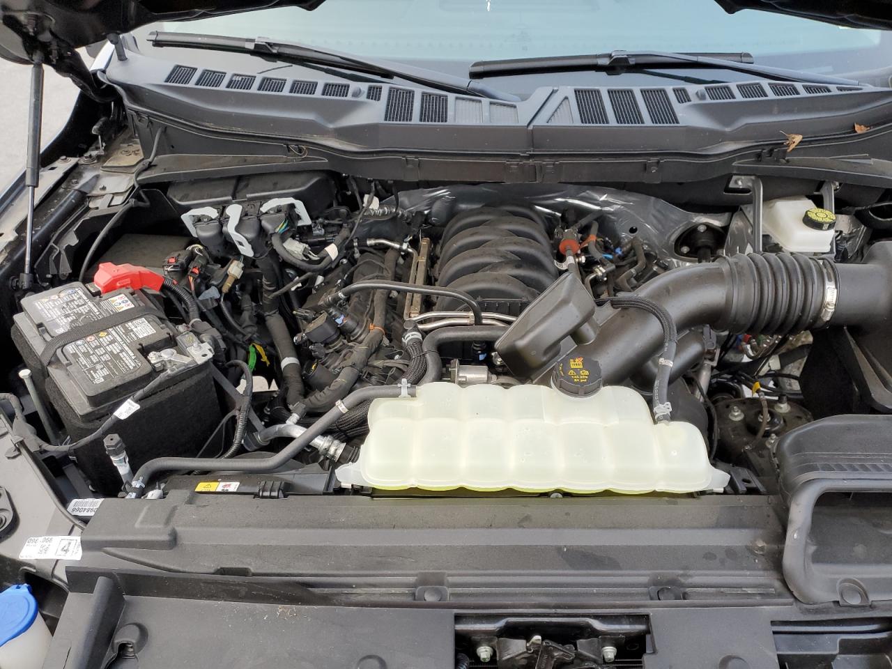 Ford F-150 Xl Image 2