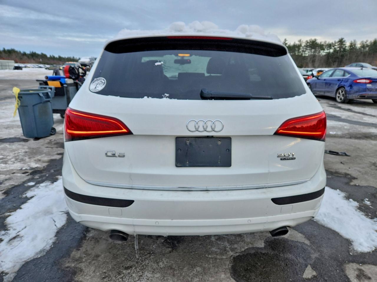 Audi Q5 Premium Plus Image 10