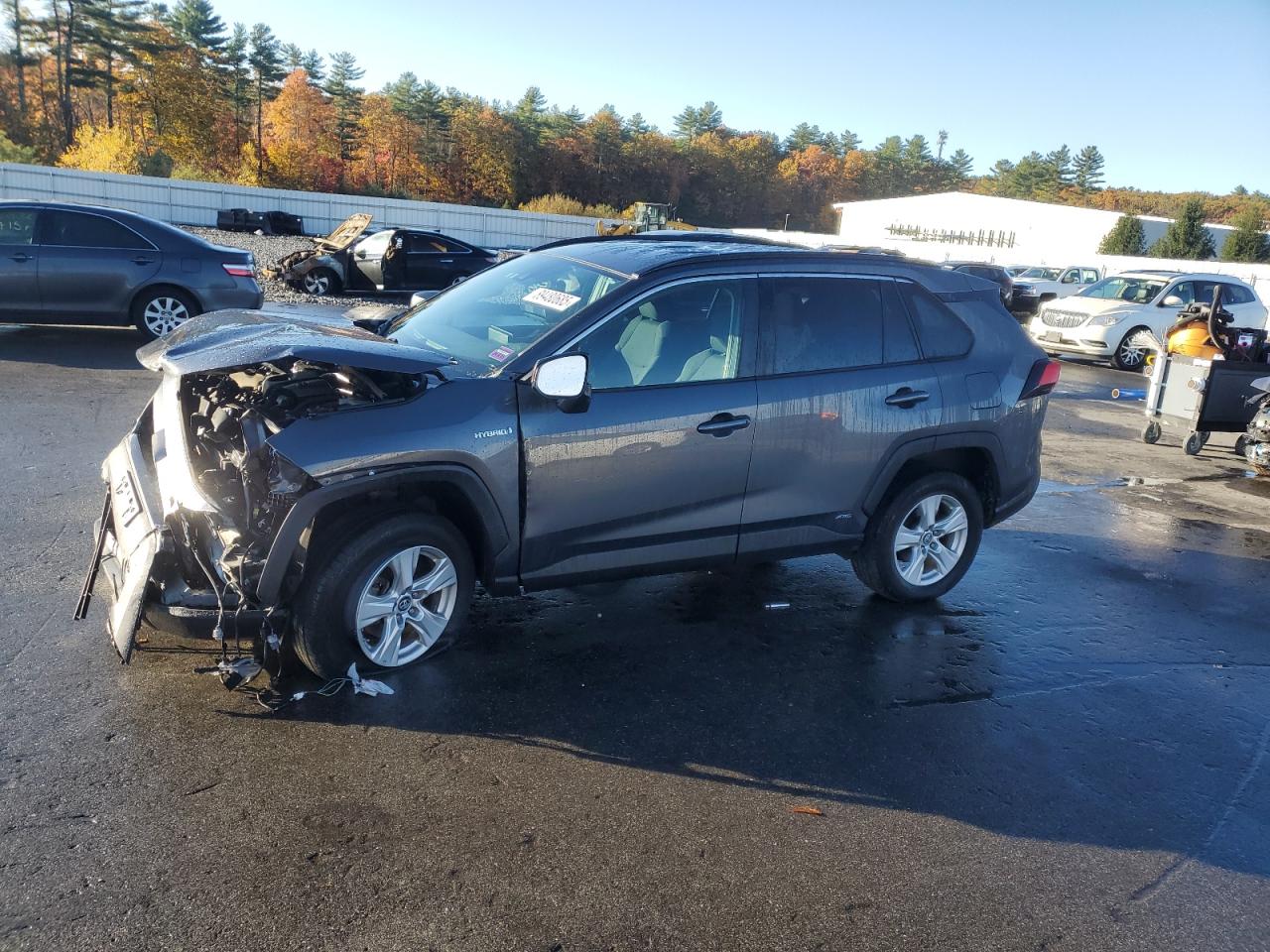 Toyota RAV4 Le Image 1