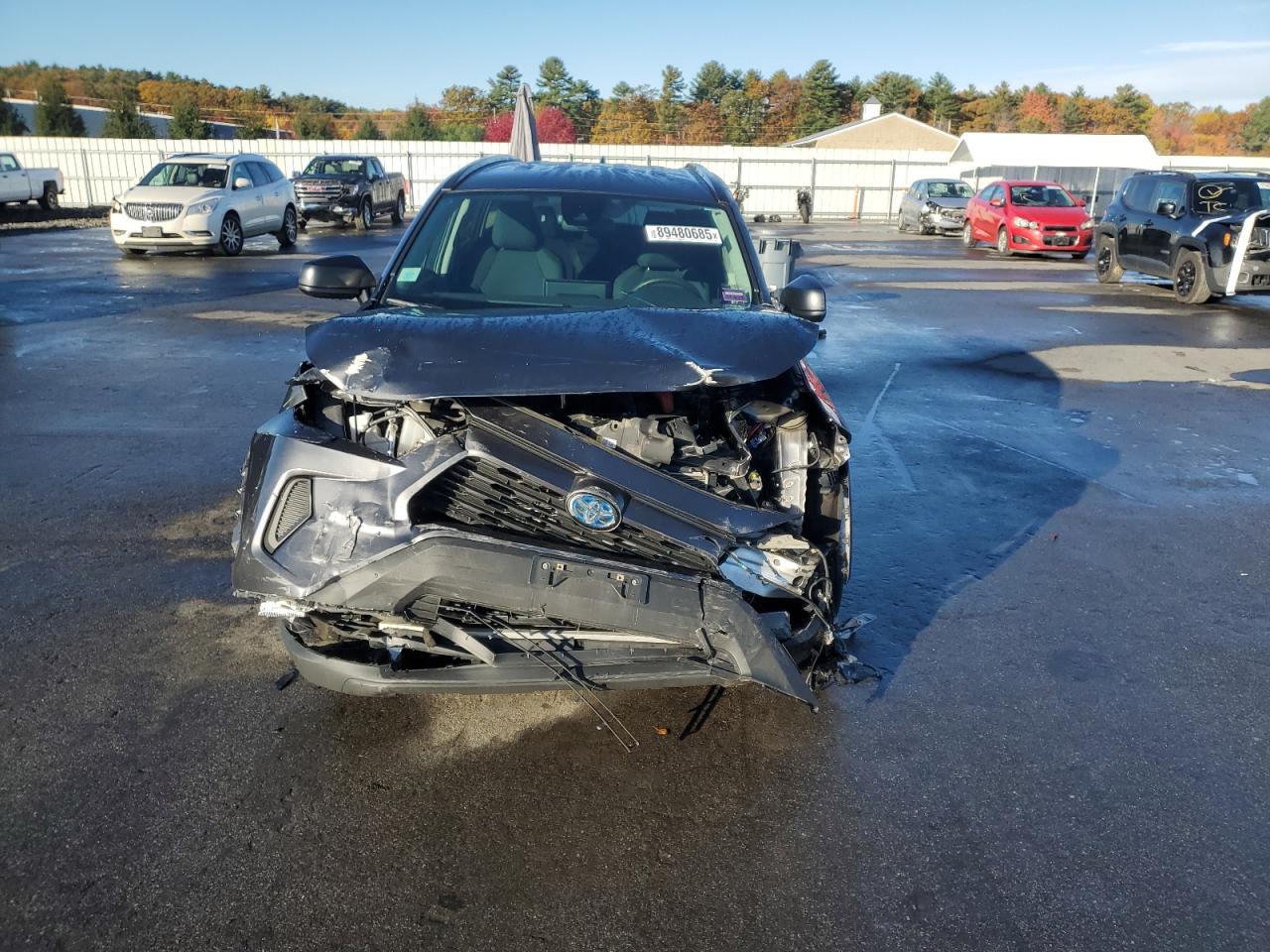 Toyota RAV4 Le Image 3