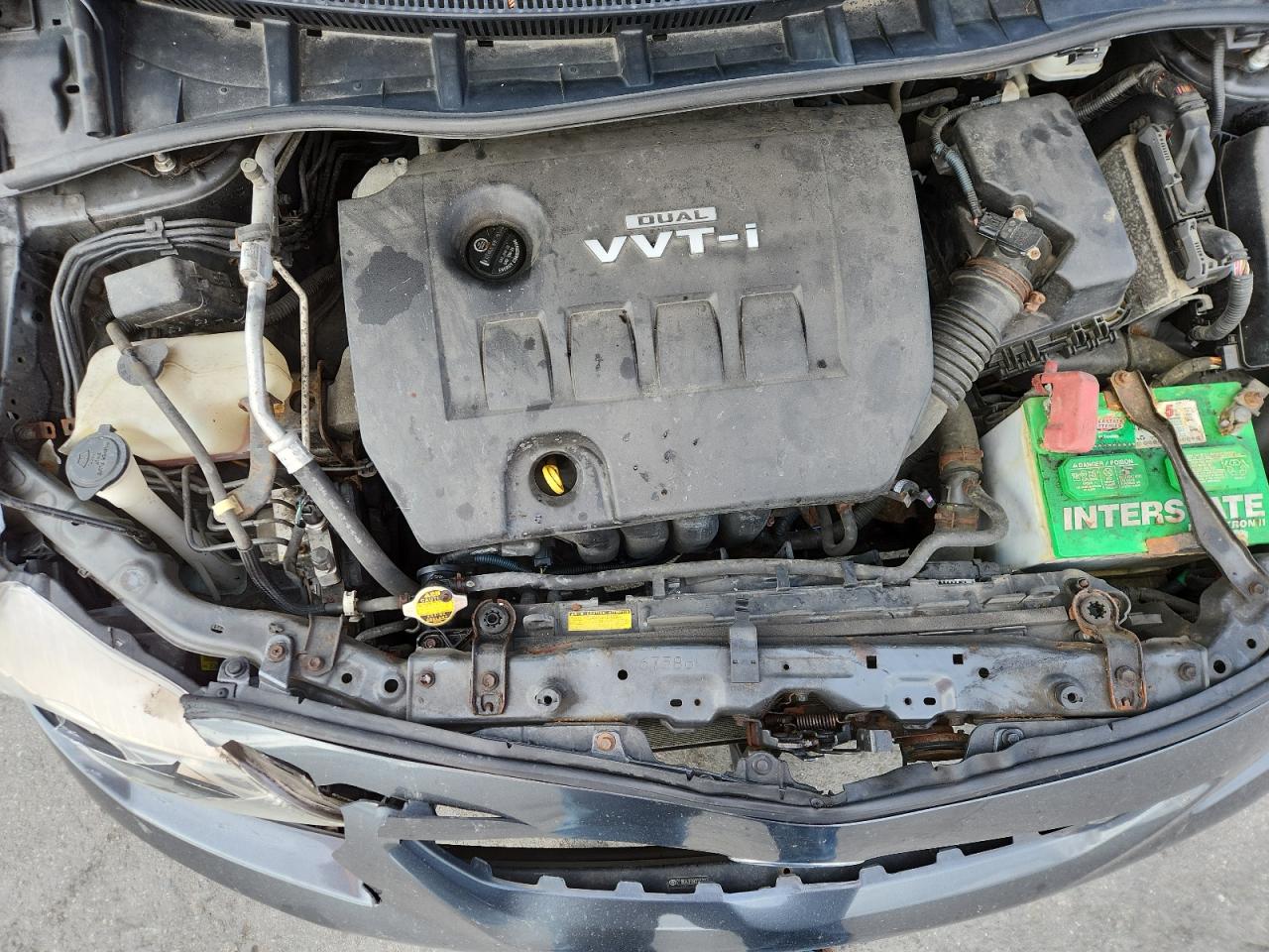 Toyota Corolla Base Image 4