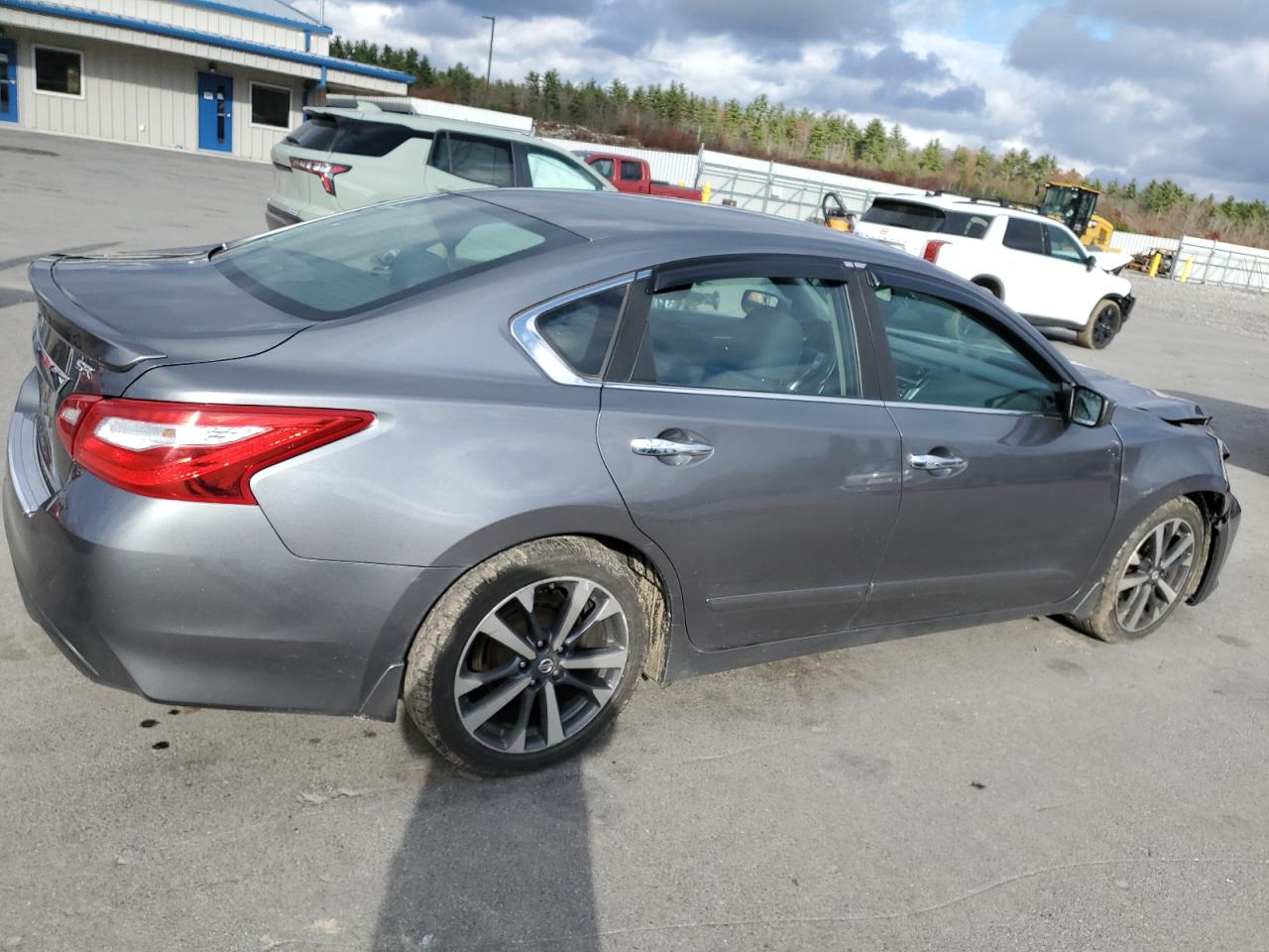 Nissan Altima 2.5 Image 10