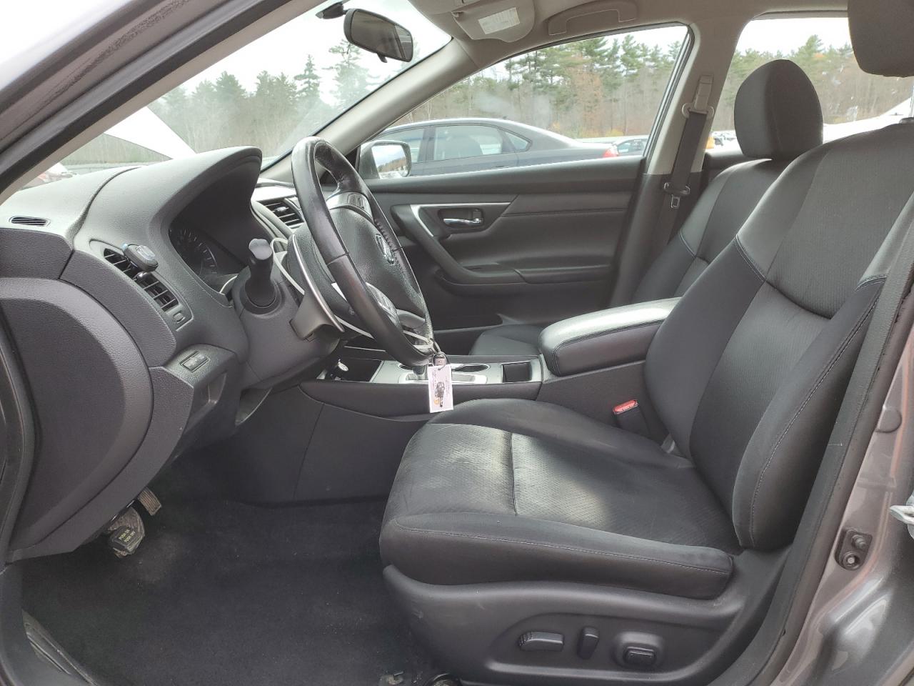 Nissan Altima 2.5 Image 9