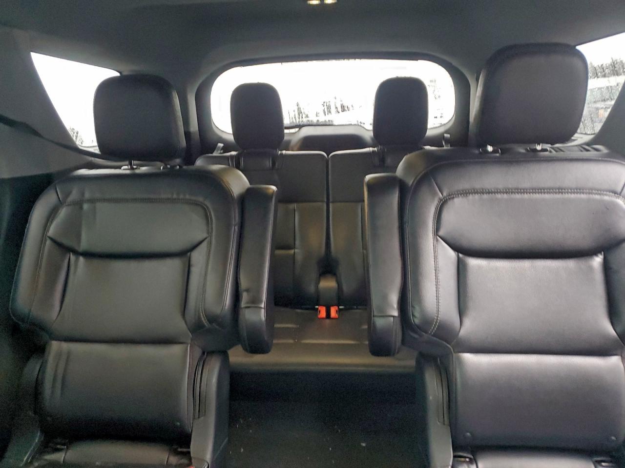 Ford Explorer Xlt Image 5