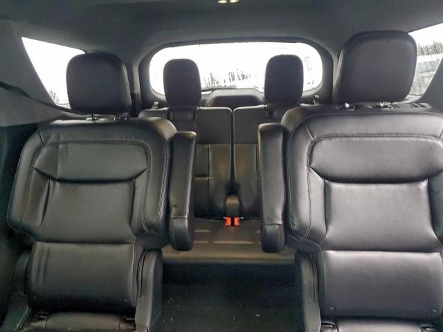 Ford Explorer Xlt Image 5