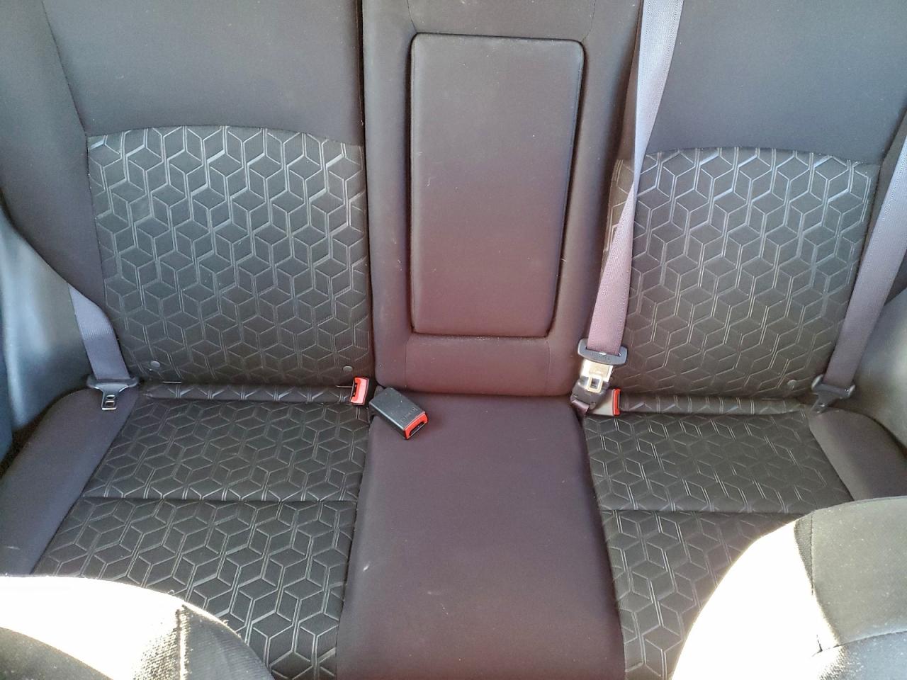 Mitsubishi Outlander S/se Image 14