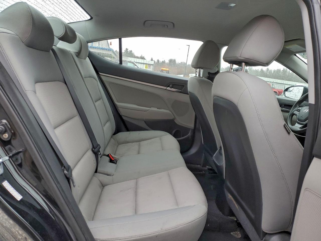 Hyundai ELANTRA Se Image 3