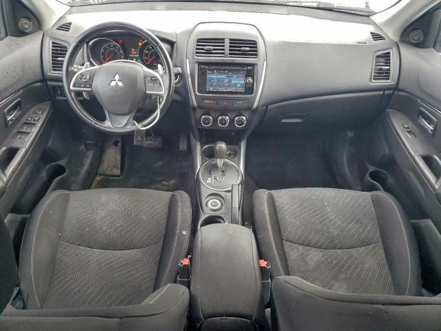 Mitsubishi Outlander Se Image 12