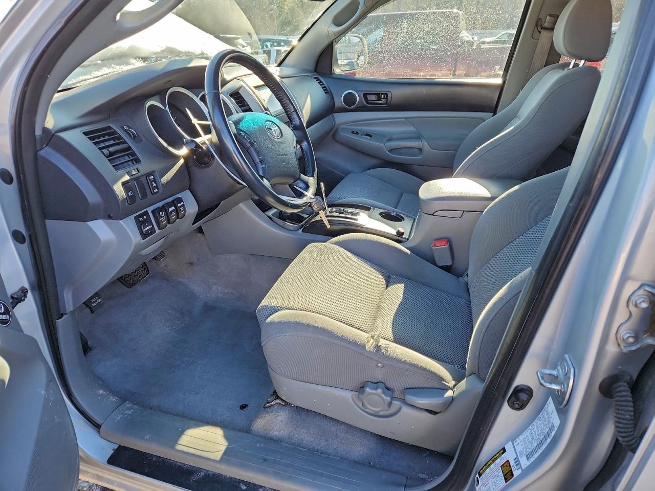 Toyota Tacoma Double Cab Image 5