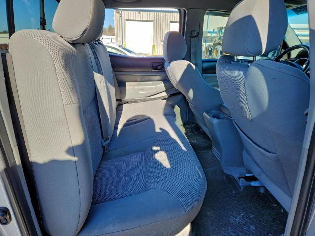Toyota Tacoma Double Cab Image 12