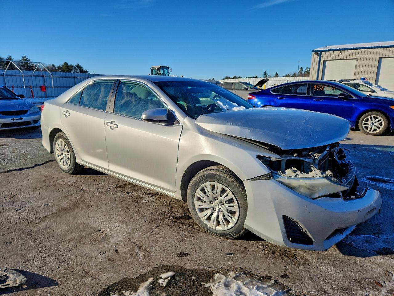 Toyota Camry L Image 13