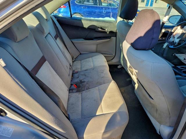 Toyota Camry L Image 5