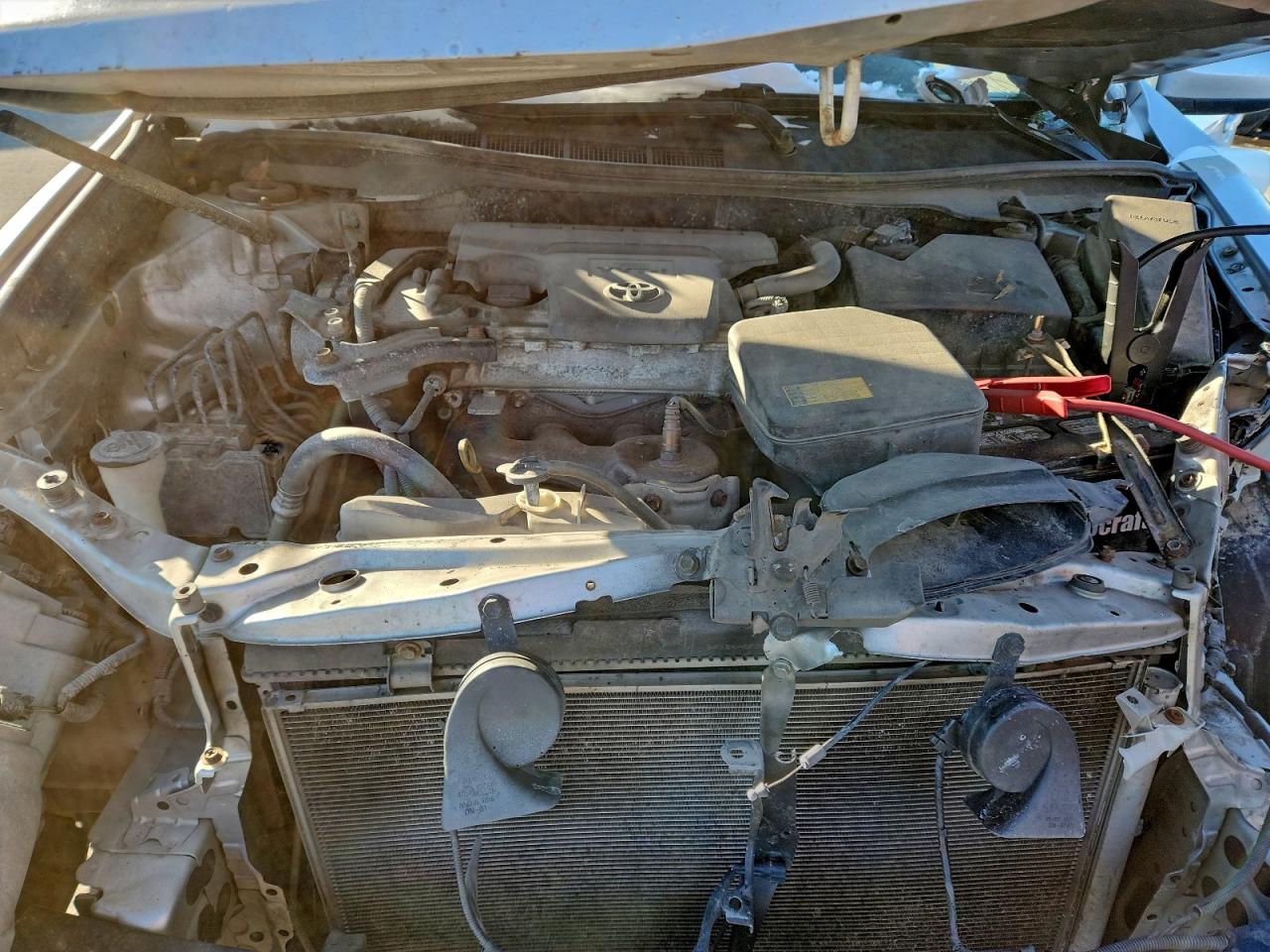 Toyota Camry L Image 3