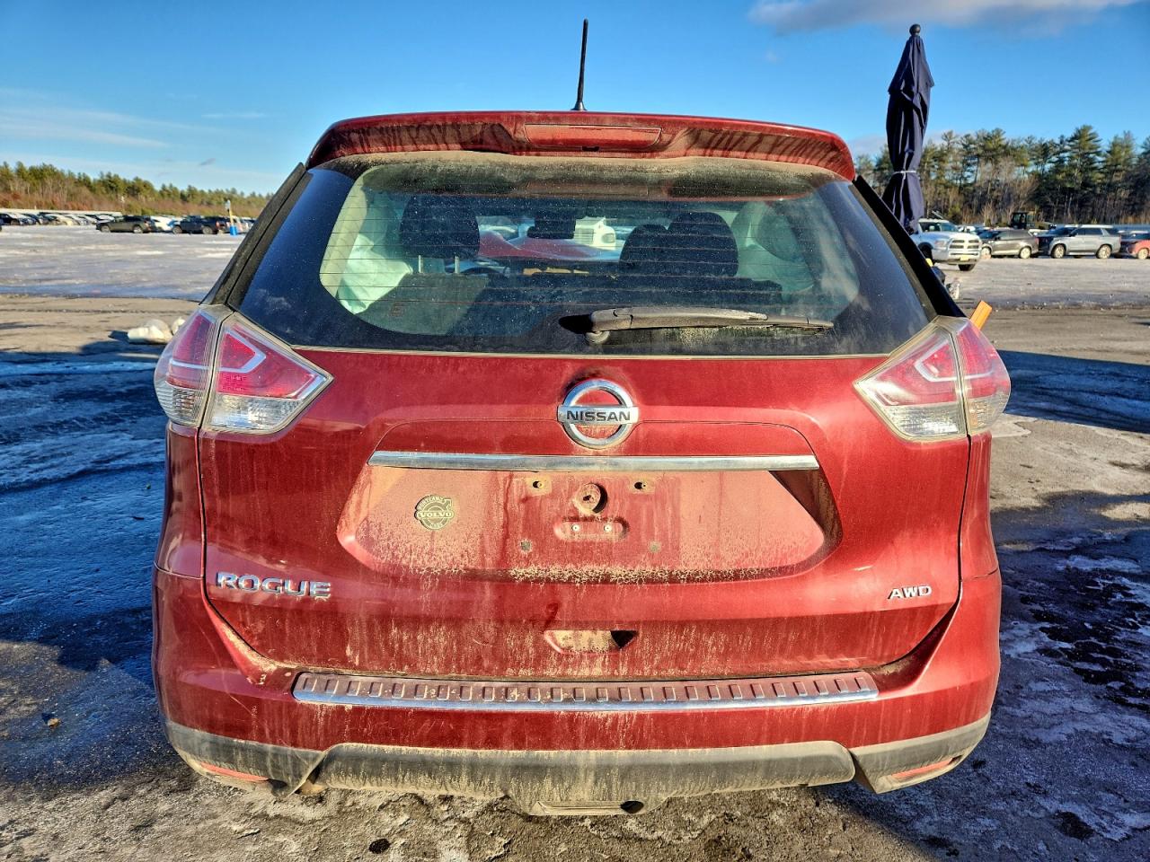 Nissan Rogue S Image 5