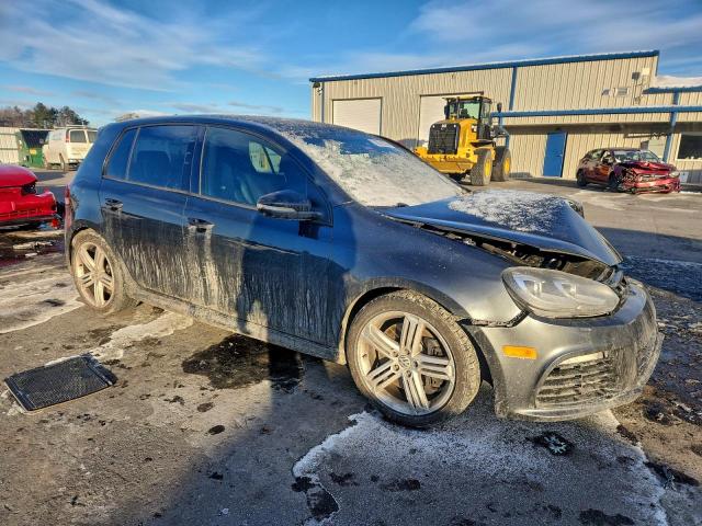 Volkswagen Golf R Image 5