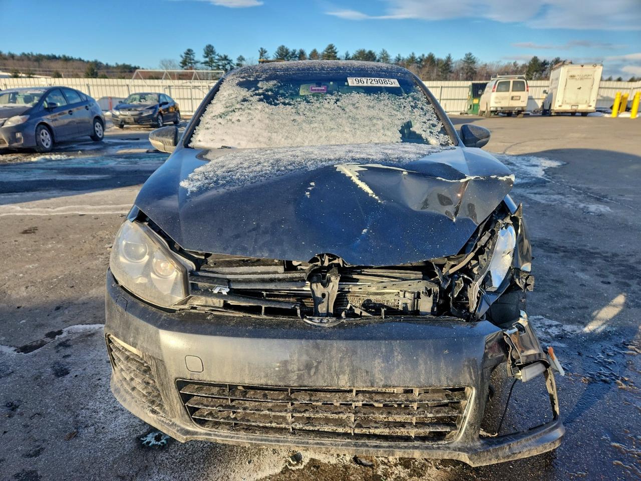 Volkswagen Golf R Image 7