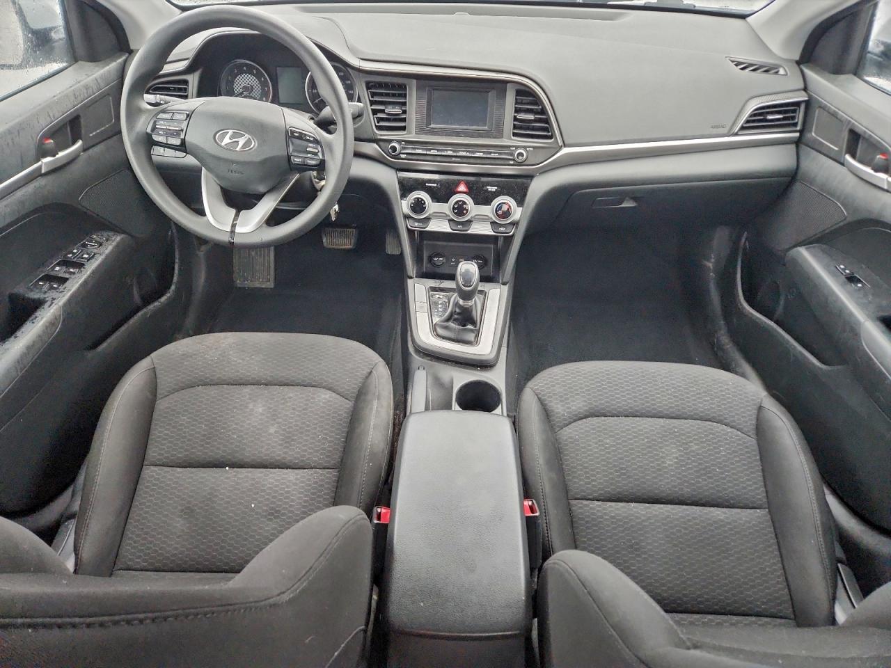 Hyundai ELANTRA Se Image 2