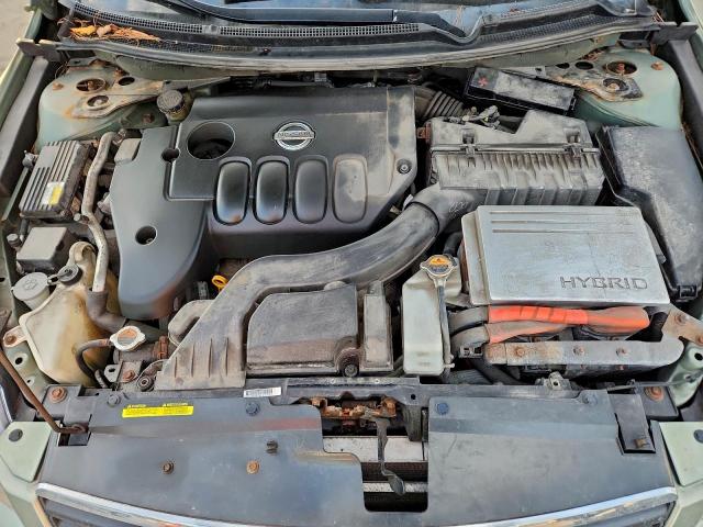 Nissan Altima Hybrid Image 3