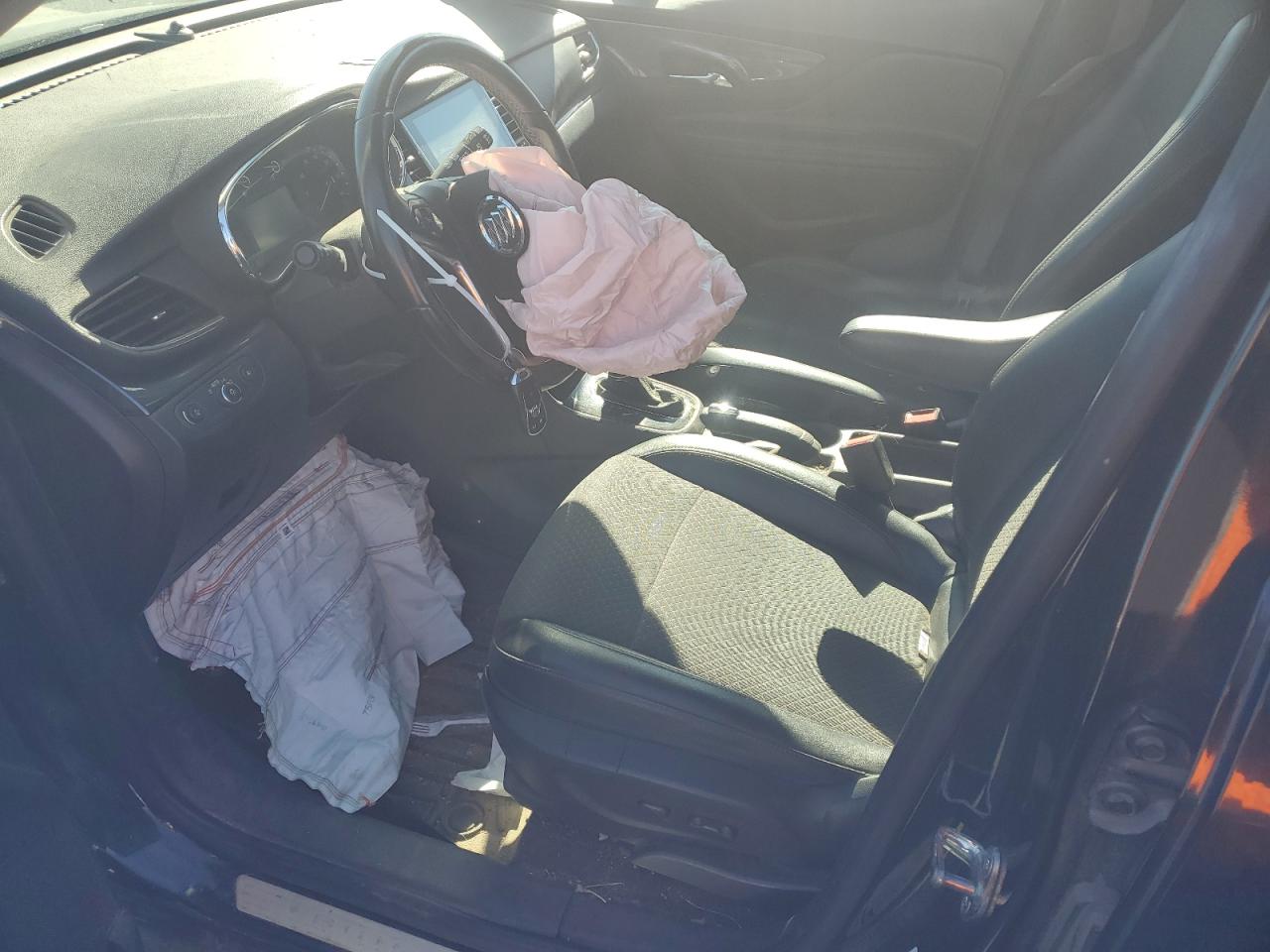 Buick Encore Sport Touring Image 4