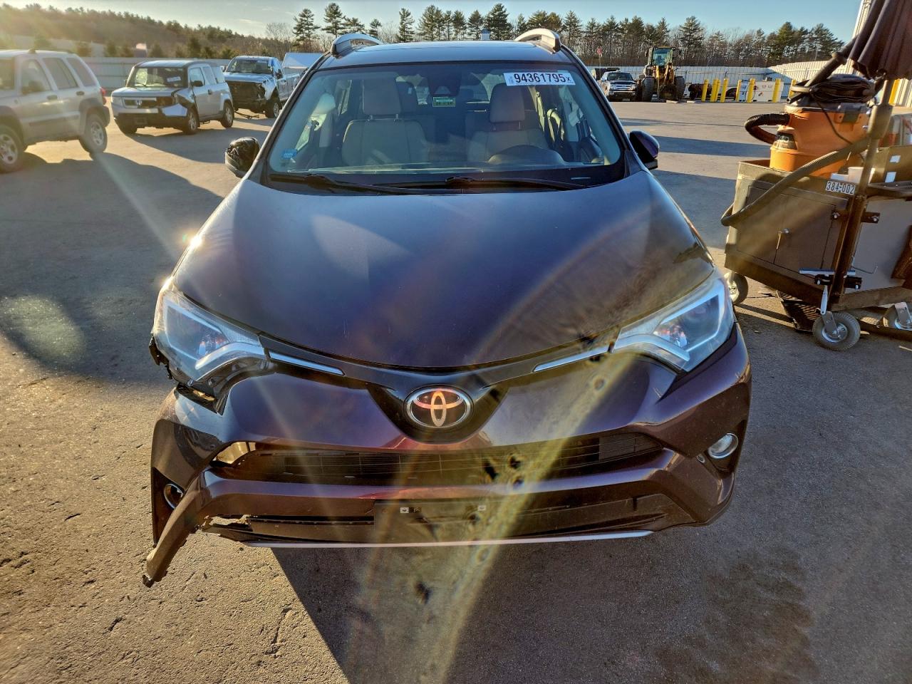 Toyota RAV4 Adventure Image 4