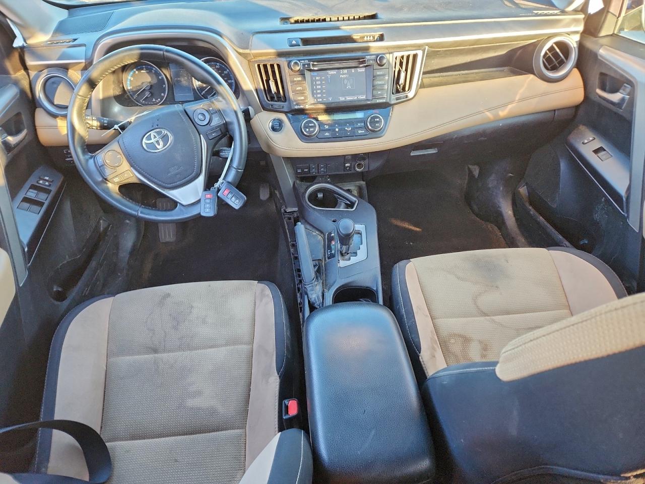 Toyota RAV4 Adventure Image 9