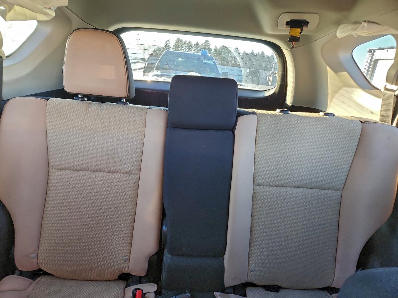 Toyota RAV4 Adventure Image 7