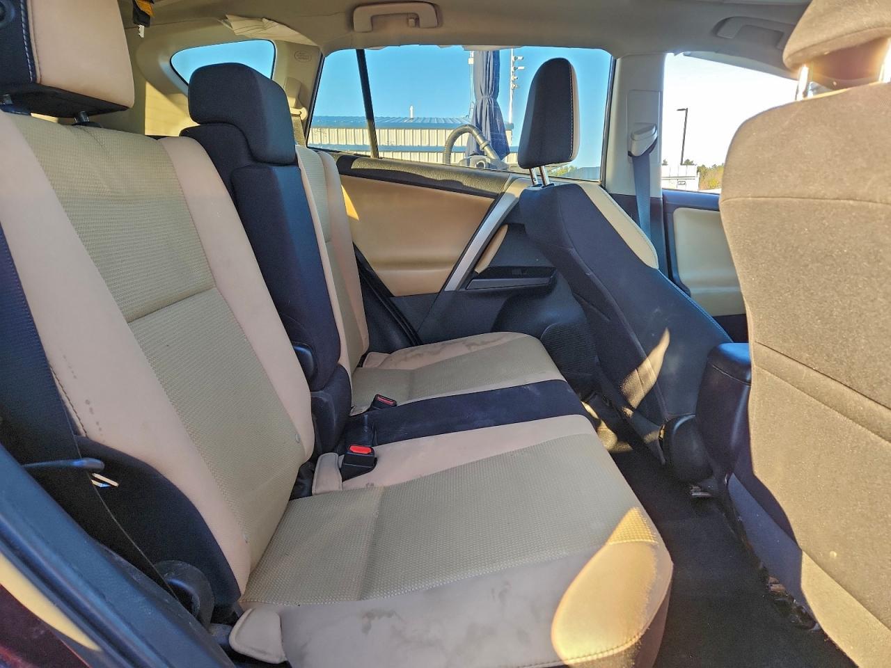 Toyota RAV4 Adventure Image 10