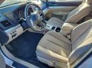 Subaru Outback 2.5i Image 5