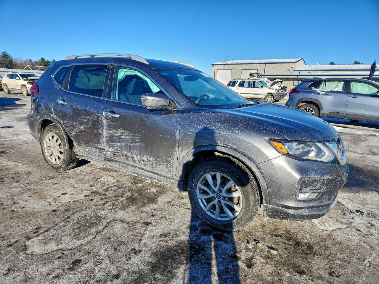 Nissan Rogue S Image 4