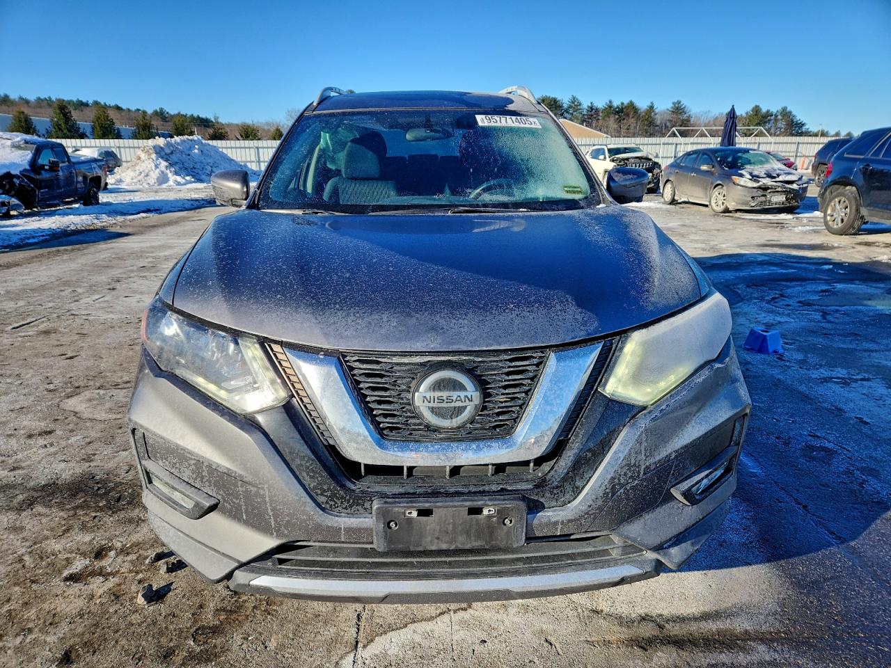 Nissan Rogue S Image 3