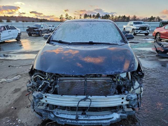 Toyota Prius Le Image 3