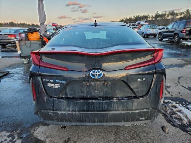 Toyota Prius Le Image 2