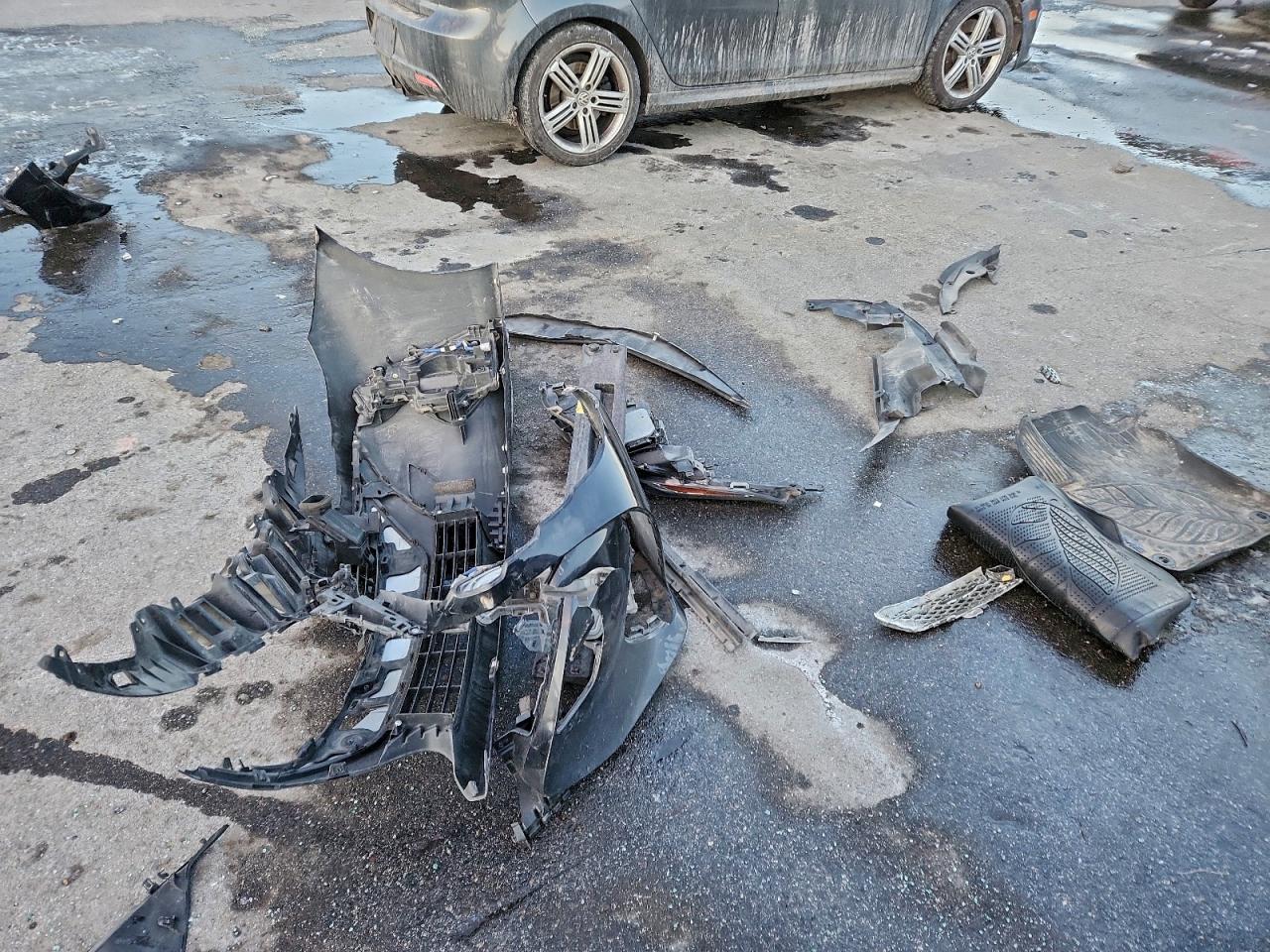 Toyota Prius Le Image 8