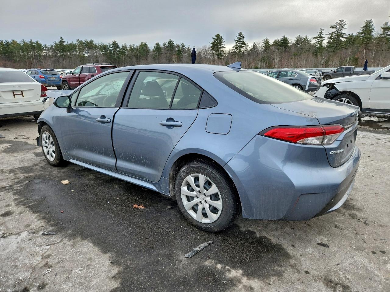 Toyota Corolla Le Image 4