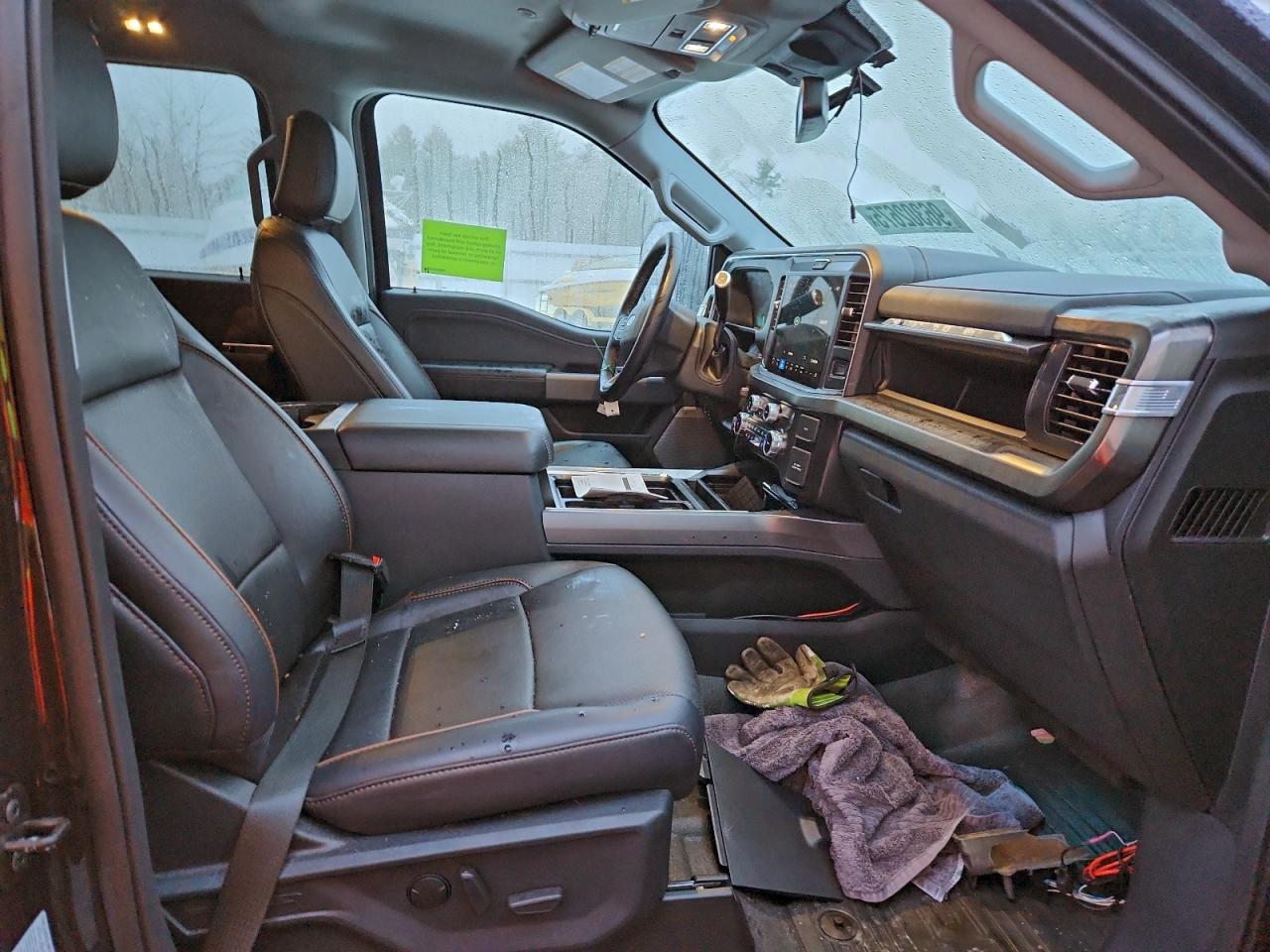 Ford F-550 Super Duty Image 6